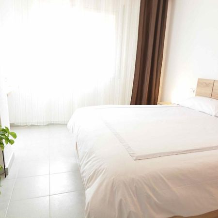 Reus Bedrooms 2 Habitaciones Con Bano Privado, Sin Cocina Zewnętrze zdjęcie